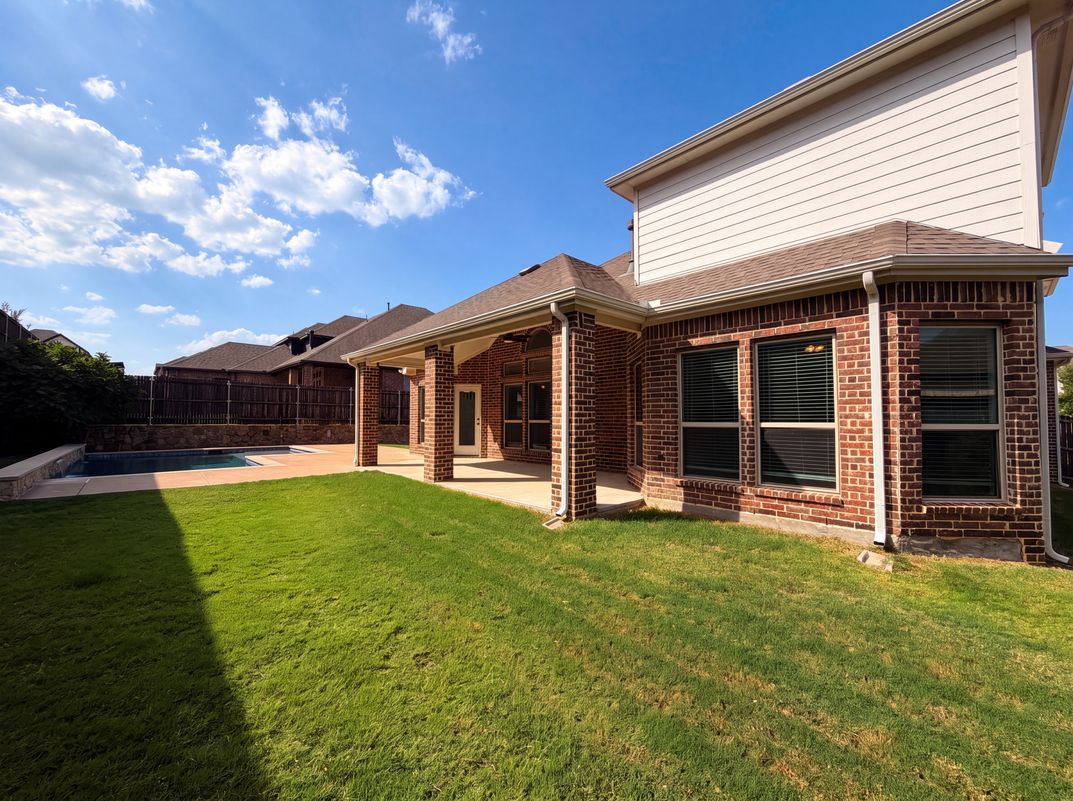Photo 30 of 34 of 4305 Curlew Ln, Garland, TX