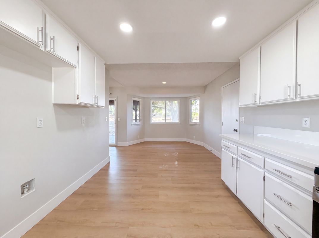 Photo 11 of 21 of 40733 176th St E, Lancaster, CA