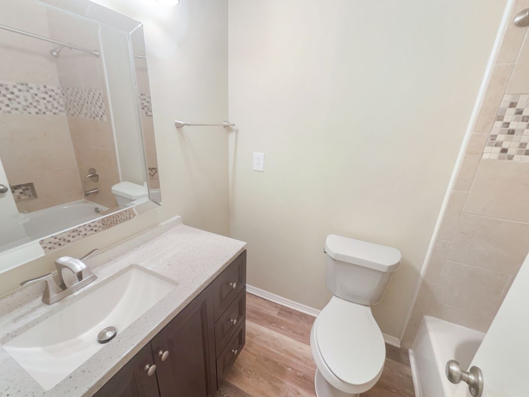 Photo 11 of 22 of 2725 Saint Augustine Trl SE, Marietta, GA