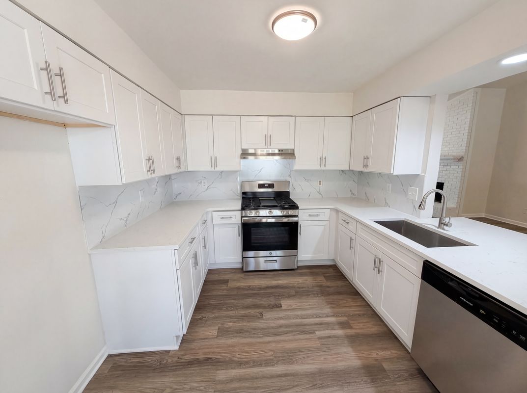 Photo 2 of 18 of 5003 Henson Dr SW, Mableton, GA