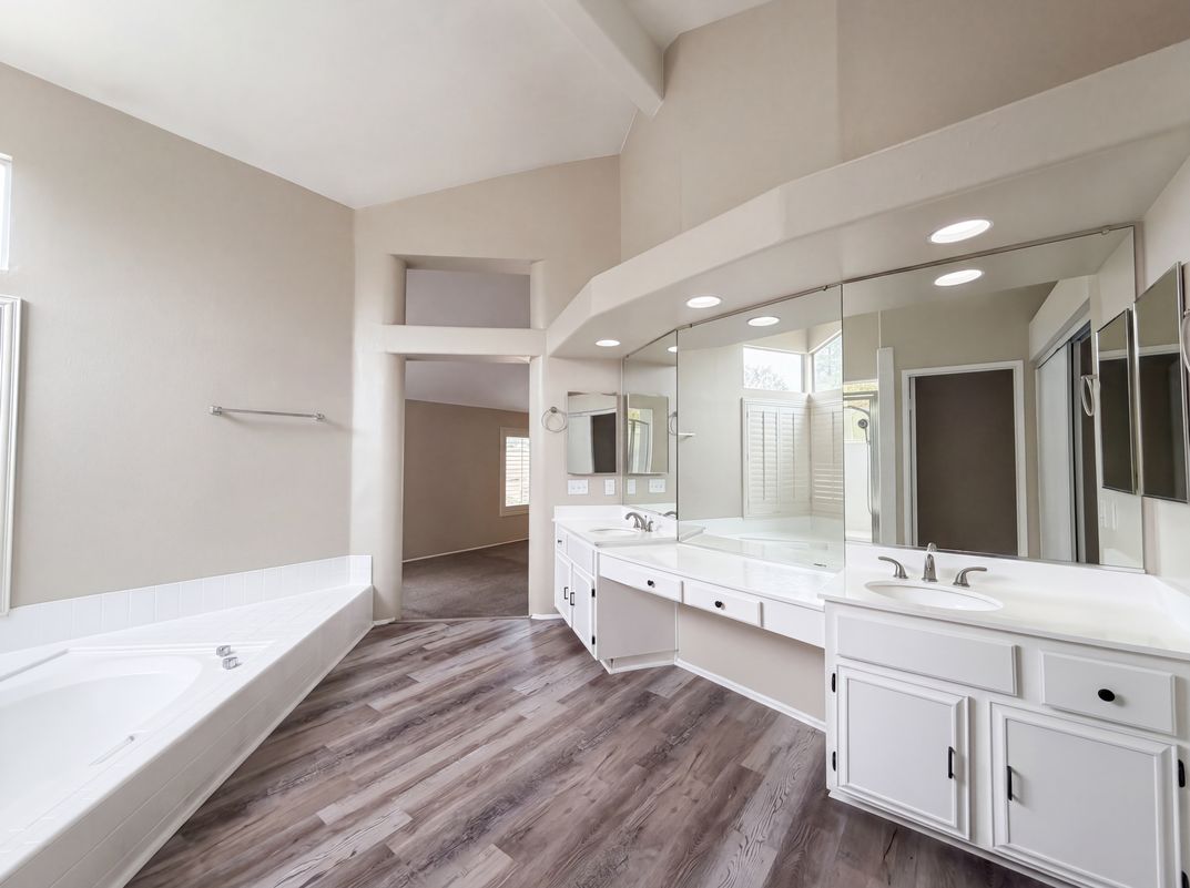 Photo 17 of 22 of 39676 Ridgedale Dr, Murrieta, CA