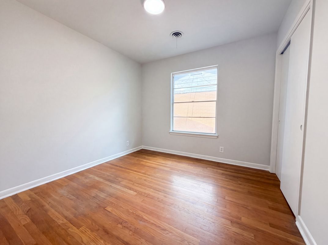 Photo 10 of 15 of 4922 Bernadine Dr, San Antonio, TX