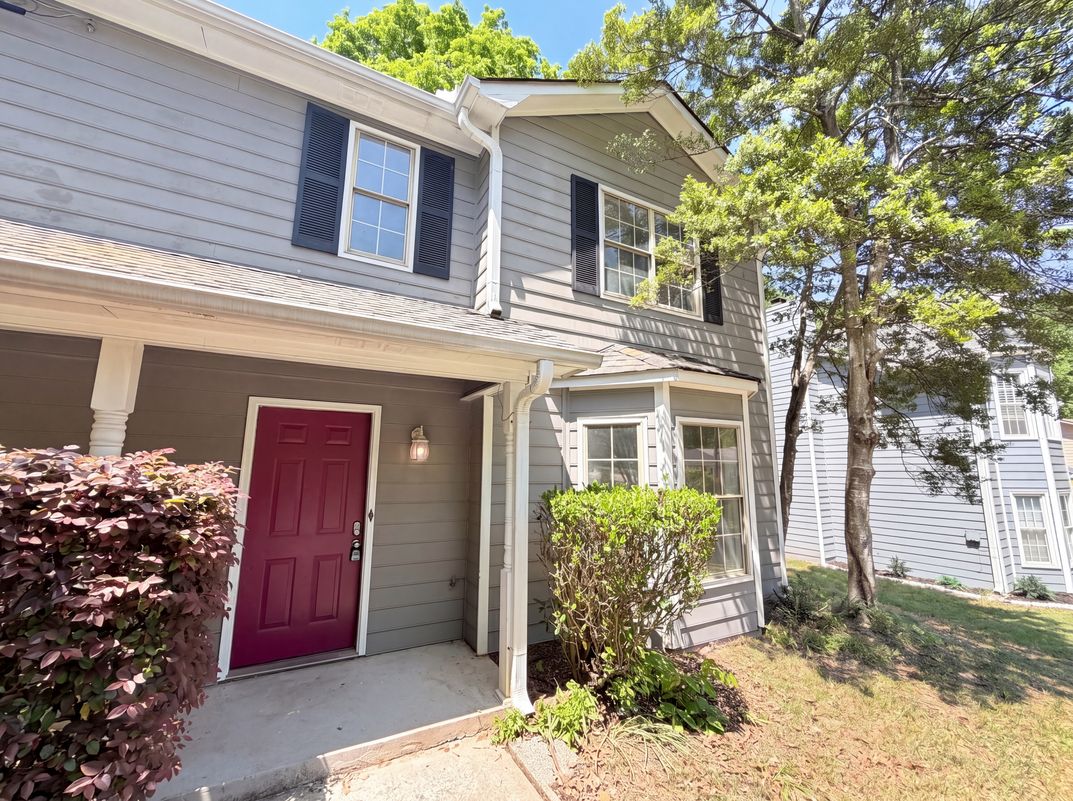 Property photo 1 of 4558 Coopers Creek Pl SE