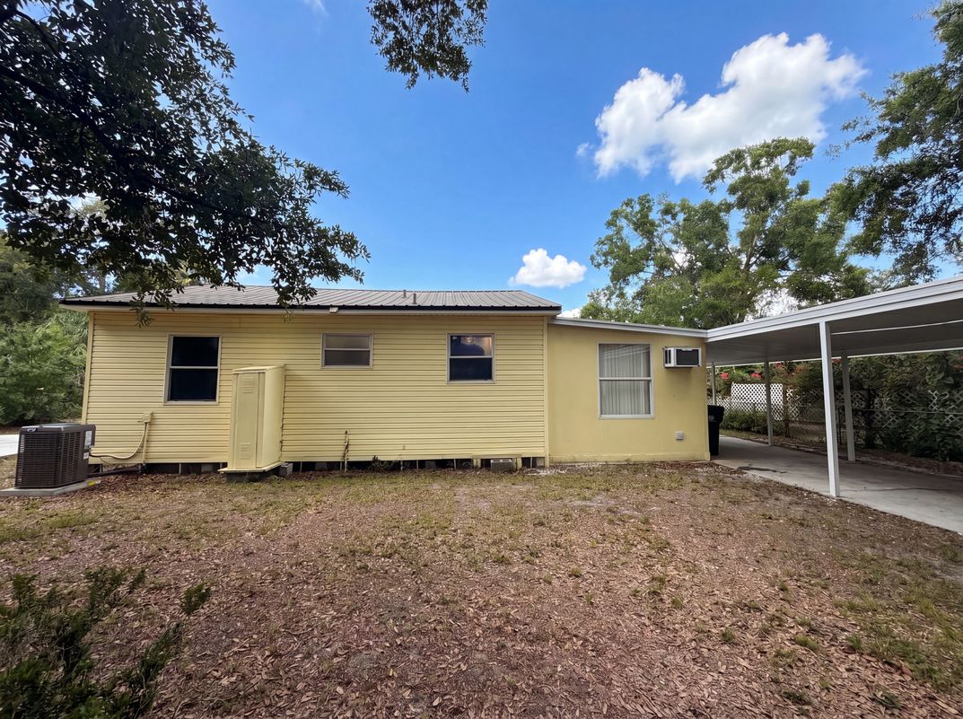 Photo 15 of 17 of 626 S 67th St, Tampa, FL