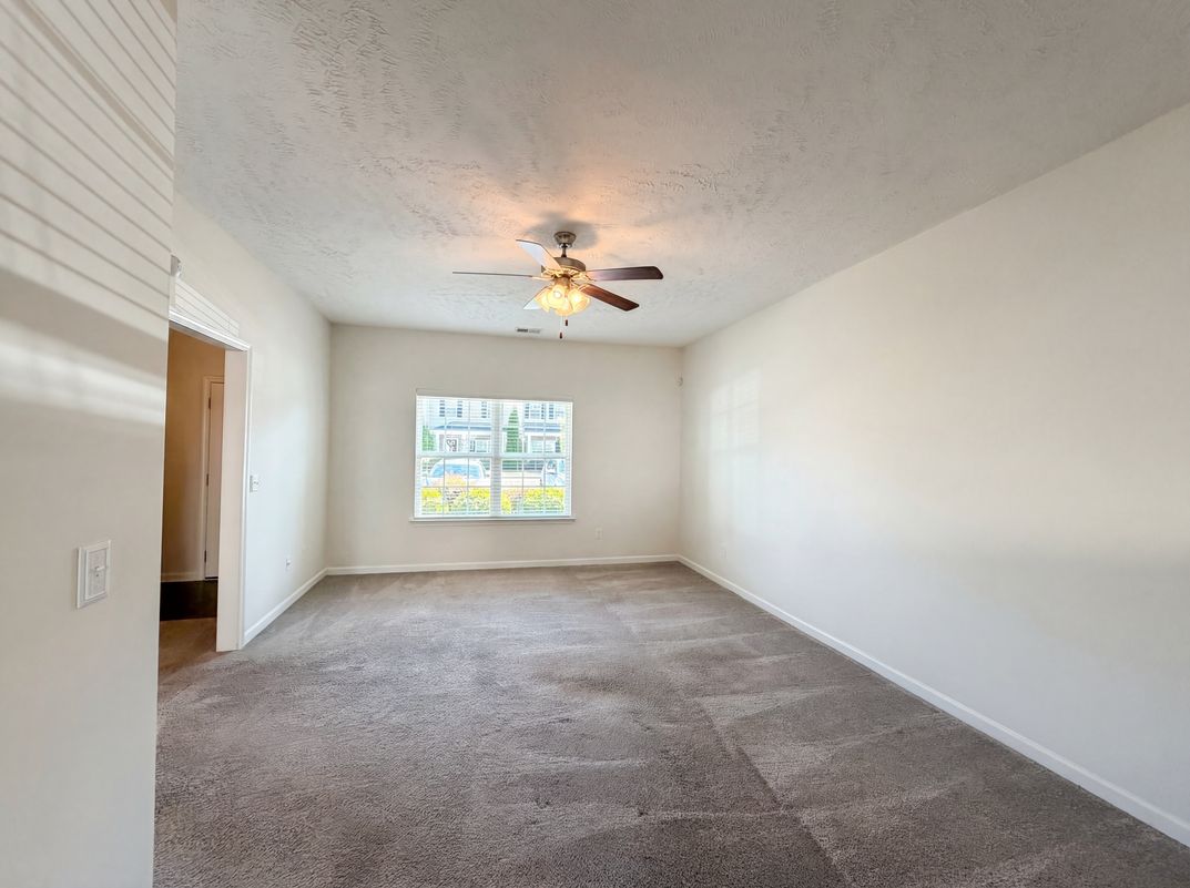 Photo 3 of 22 of 428 Kubota Dr, Murfreesboro, TN
