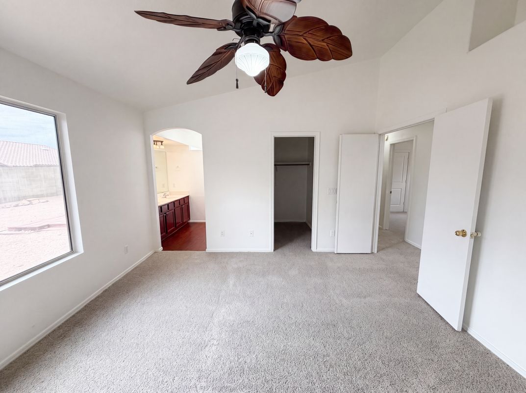 Photo 4 of 25 of 2945 E Hononegh Dr, Phoenix, AZ