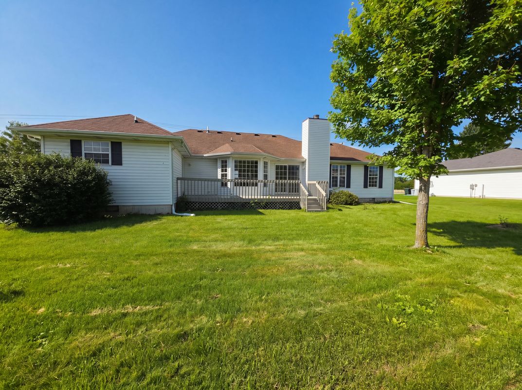 Photo 5 of 21 of 215 W Gano Chance Dr, Centralia, MO