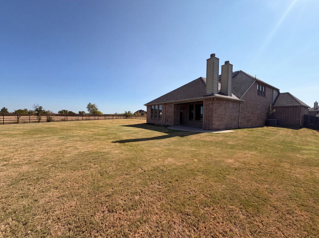 Photo 30 of 33 of 15133 Seventeen Lakes Blvd, Roanoke, TX