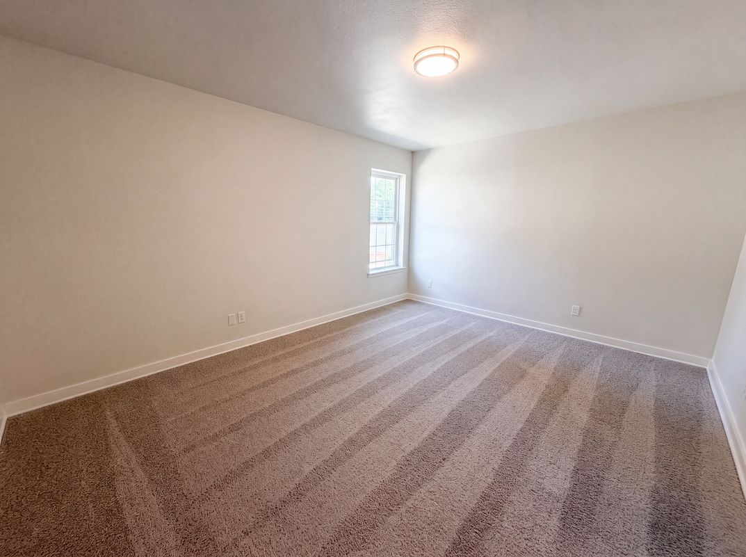 Photo 4 of 20 of 3969 Lost Creek Dr, Dallas, TX
