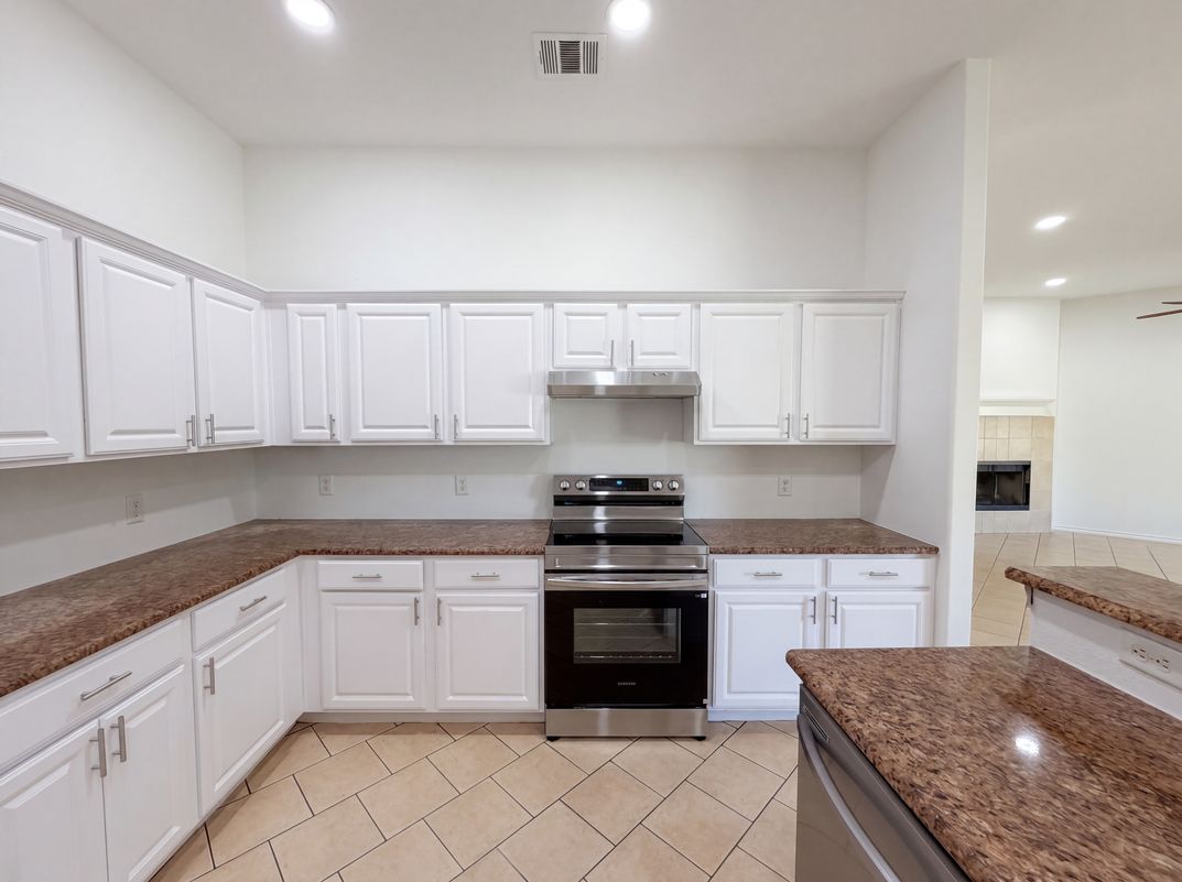 Property photo 2 of 4617 Deal Dr