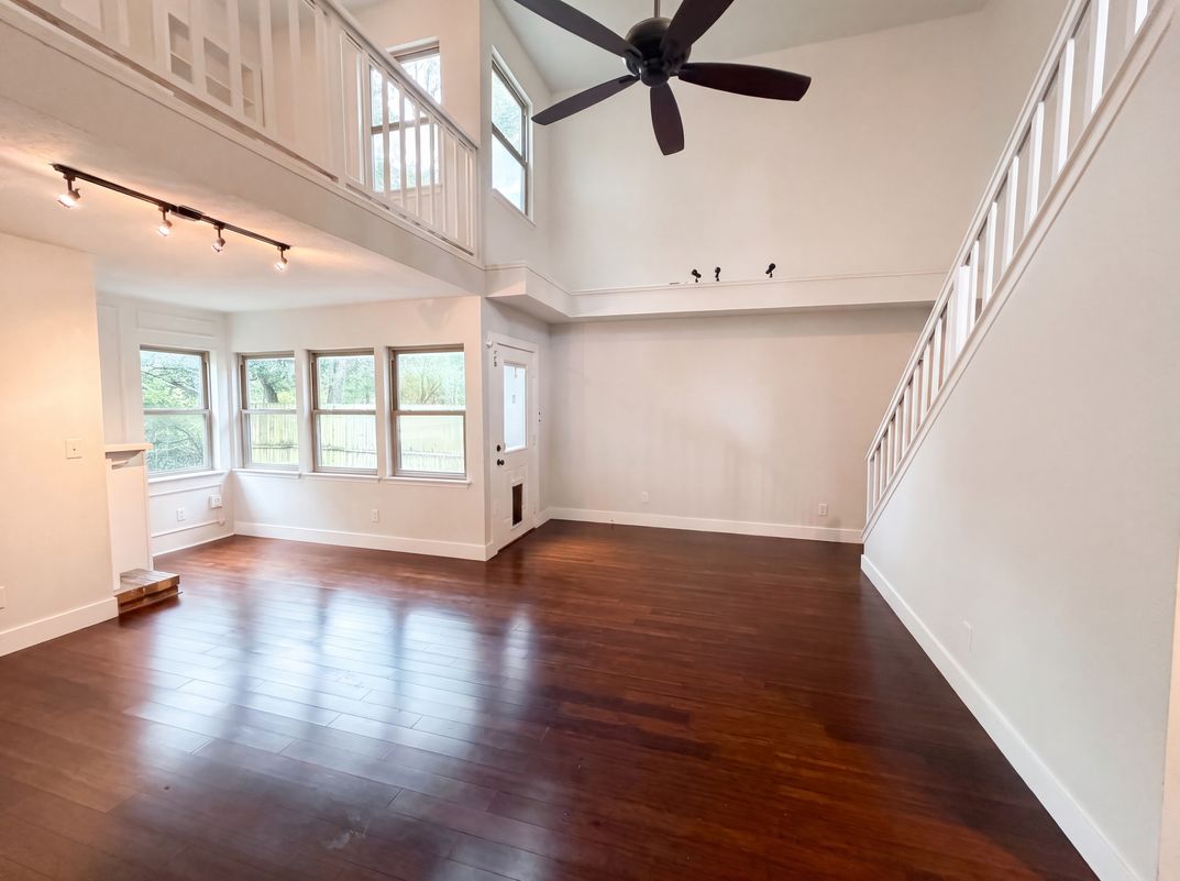 Photo 7 of 19 of 13324 Pandora Cir, Dallas, TX