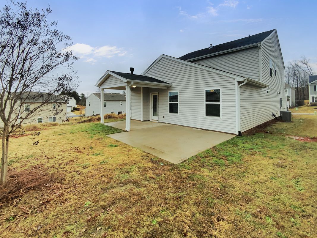 Photo 12 of 27 of 129 W Compass Way, Easley, SC