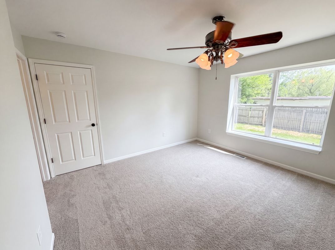 Photo 9 of 21 of 42724 North Walnut St, Clinton Township, MI