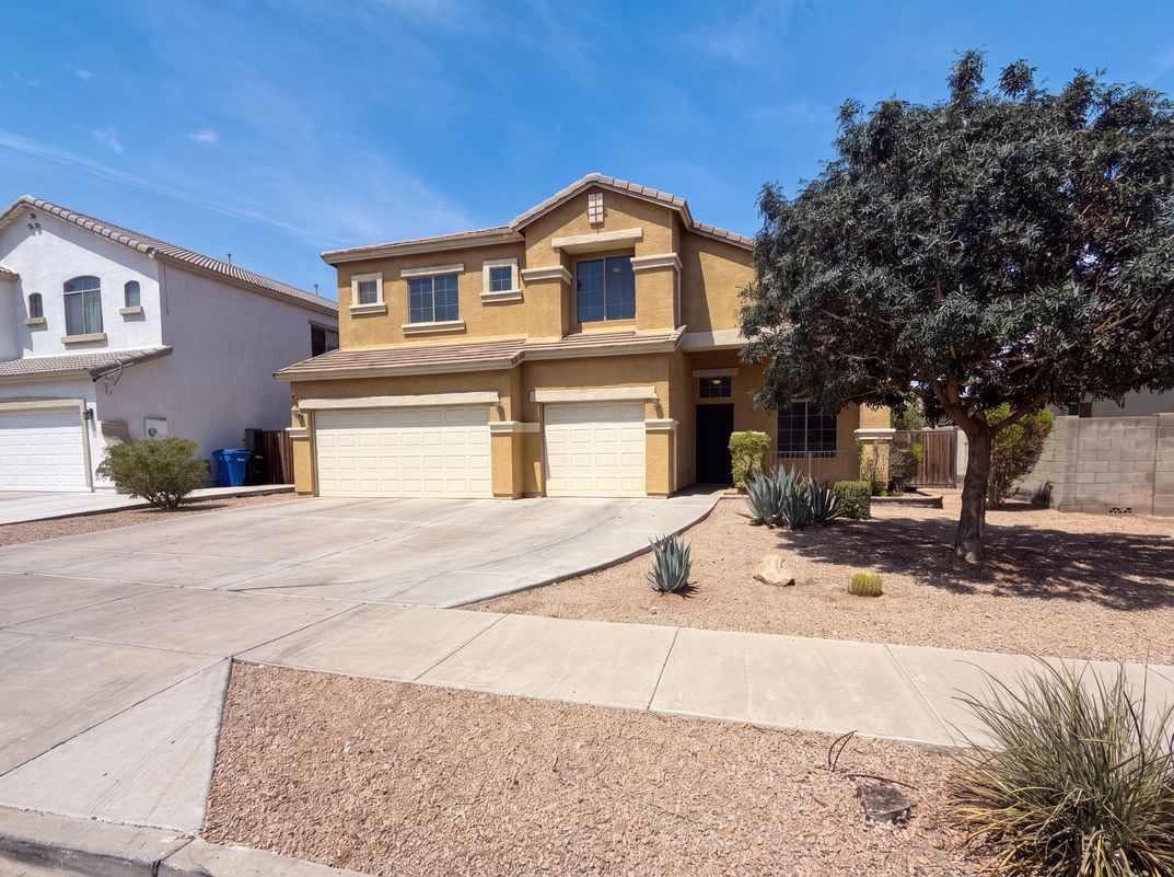 Photo 33 of 39 of 7428 S 15th Dr, Phoenix, AZ