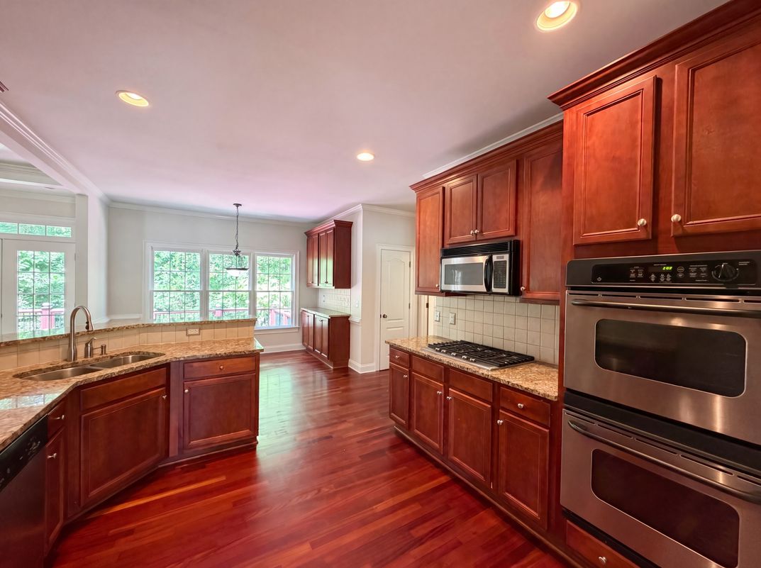 Photo 2 of 23 of 861 Windsor Creek Dr, Grayson, GA