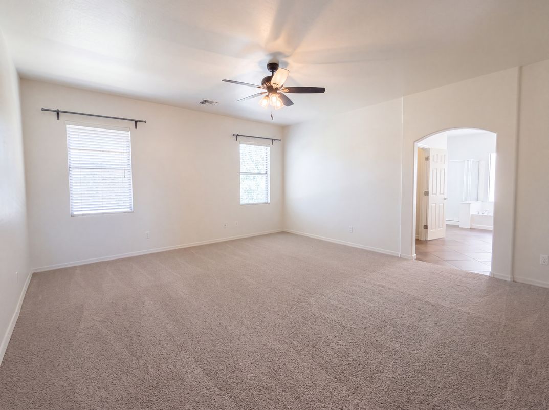 Photo 4 of 51 of 10964 N 161st Ave, Surprise, AZ