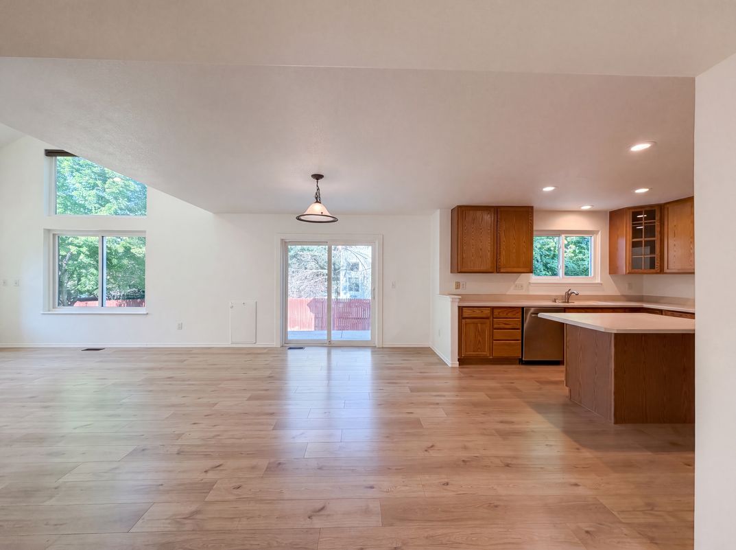 Photo 9 of 48 of 10562 Falcon St, Longmont, CO