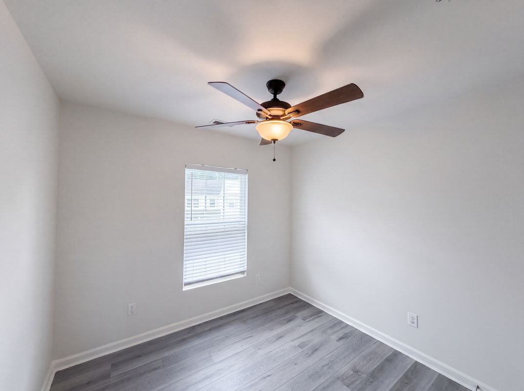 Photo 9 of 17 of 5111 Brooke Lauren Ln, Raleigh, NC