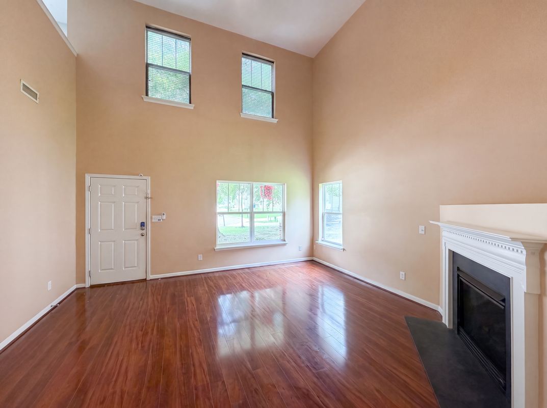 Photo 6 of 16 of 3712 Mayfair Mill Dr, Raleigh, NC