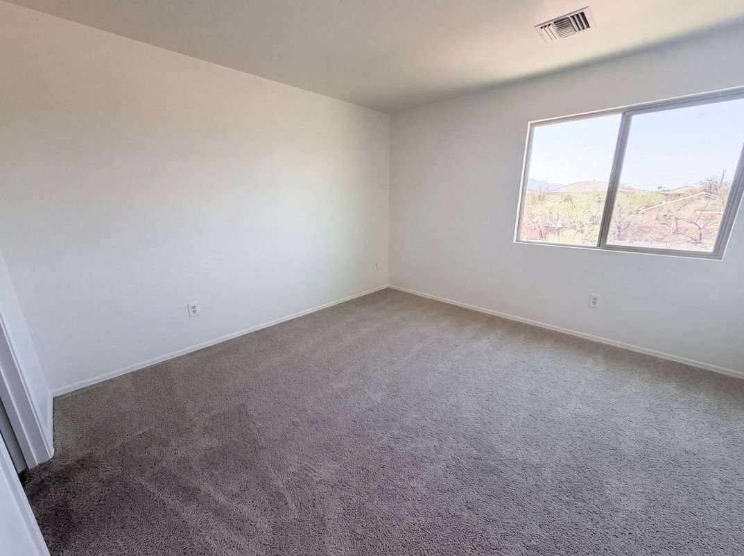 Photo 18 of 21 of 935 W Placita Canalito, Green Valley, AZ