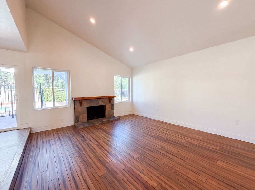 Photo 3 of 40 of 15408 Glentree Rd, Valley Center, CA