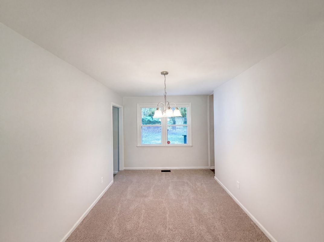 Photo 9 of 14 of 310 Robin Hood Dr, Raleigh, NC