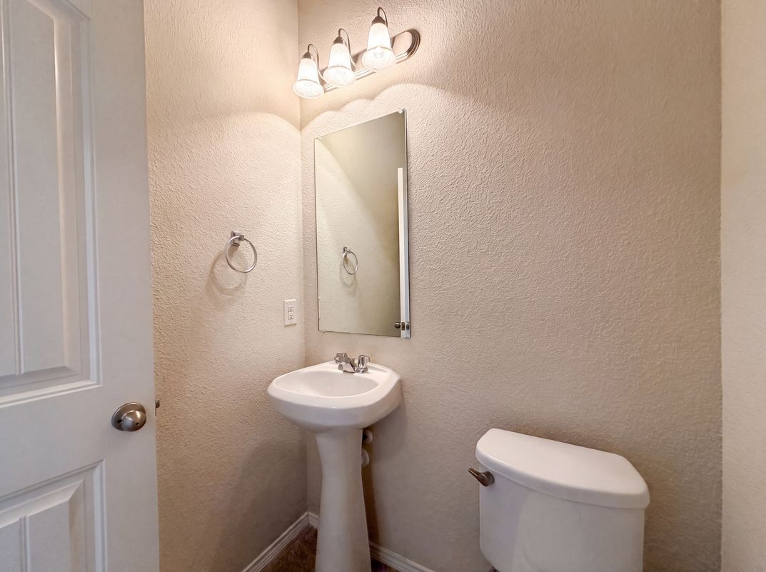 Photo 13 of 22 of 9201 Benevolent Ct, Aubrey, TX