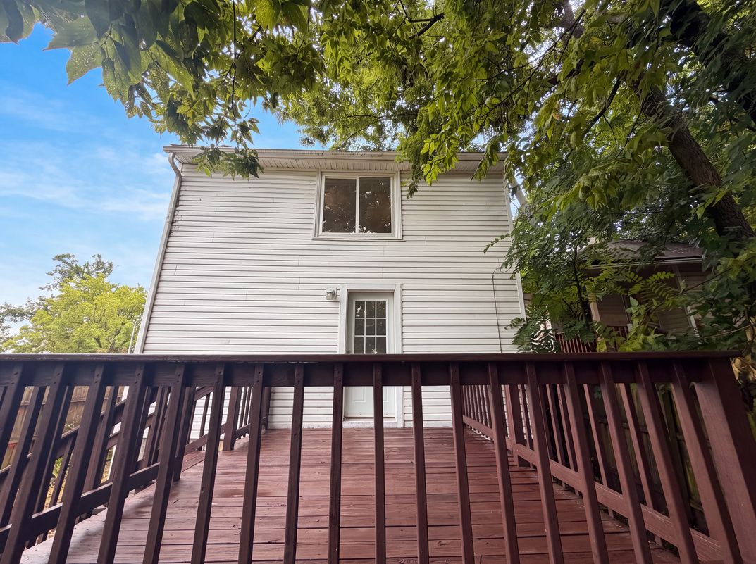 Photo 5 of 17 of 1316 E 44th St, Kansas City, MO