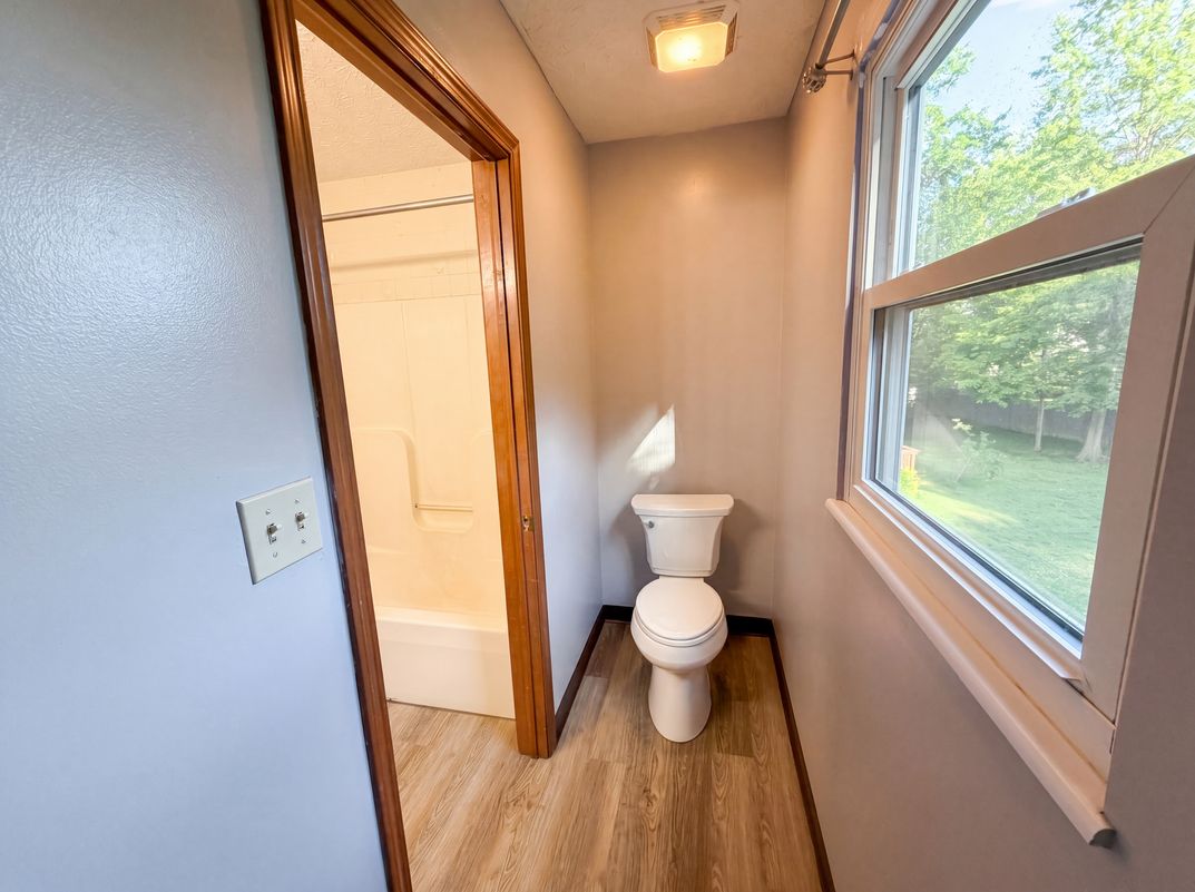 Photo 10 of 21 of 654 Diamond Cir, Ravenna, OH