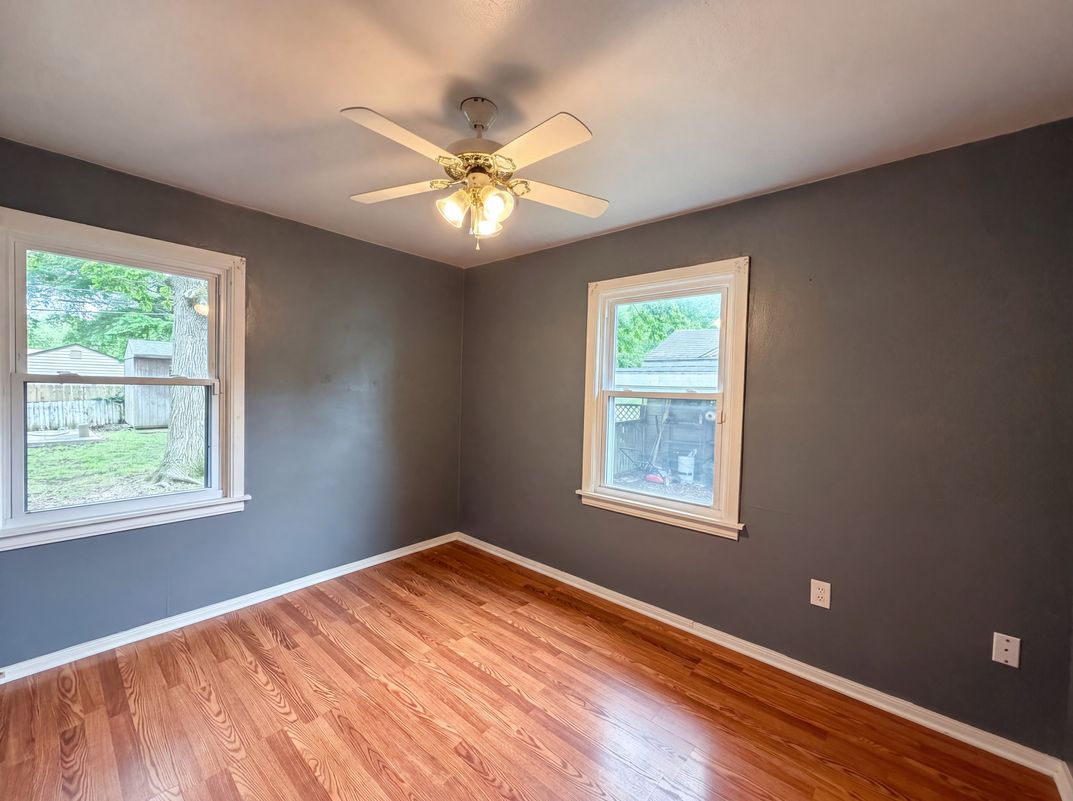 Photo 17 of 21 of 1607 N 17th St, Belleville, IL