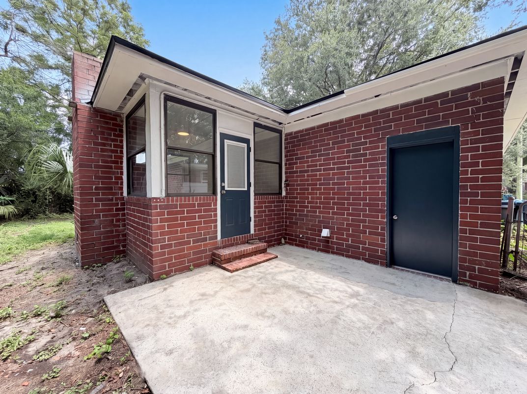 Photo 15 of 16 of 6309 Pine Cove Ln, Jacksonville, FL