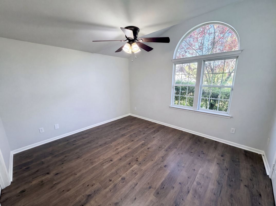 Photo 4 of 23 of 2405 Celosia Dr, Charlotte, NC