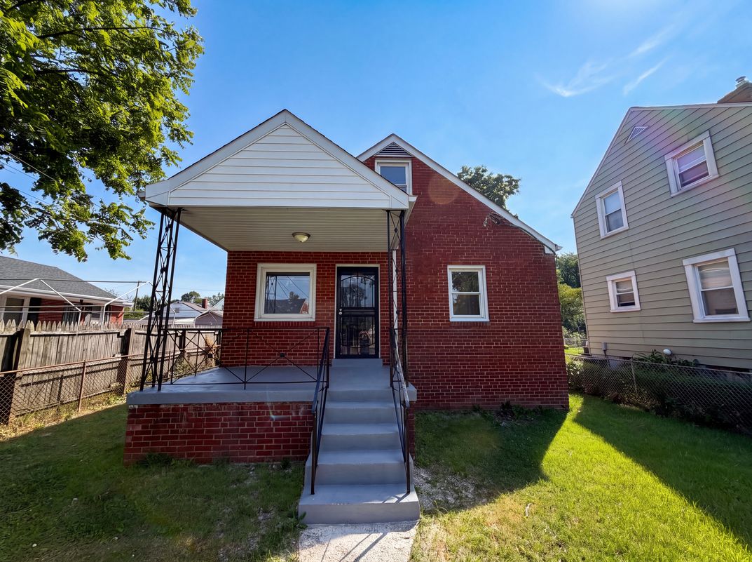 Photo 15 of 22 of 4313 Urn St, Capitol Heights, MD