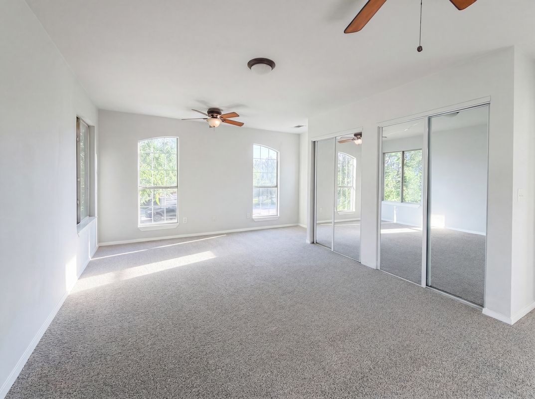 Photo 9 of 17 of 4526 S Horseshoe Trl, The Colony, TX