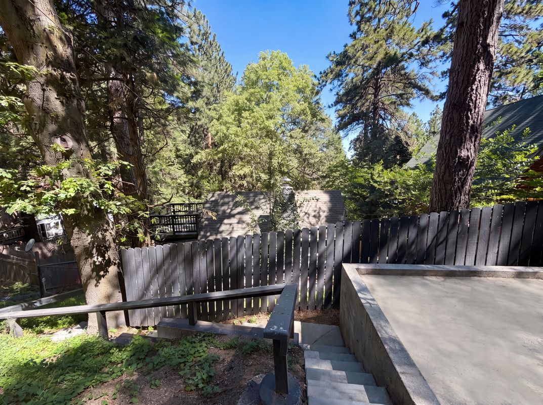 Photo 17 of 24 of 982 Oak Dr, Crestline, CA