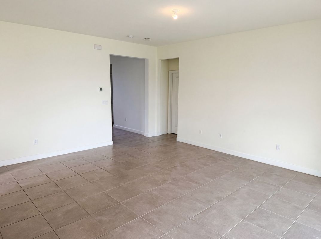 Photo 19 of 42 of 12473 NW Lynch Ln, Port Saint Lucie, FL