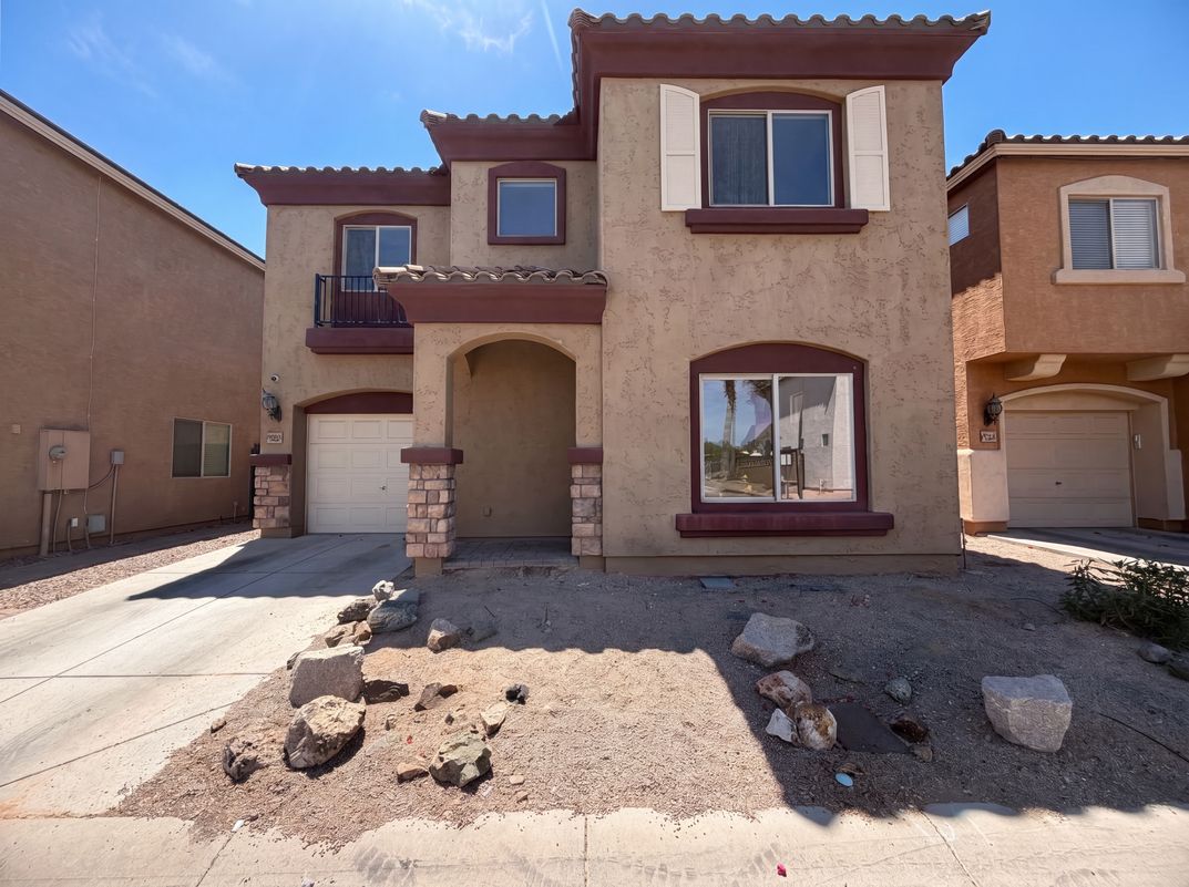 Property photo 1 of 330 S Leandro
