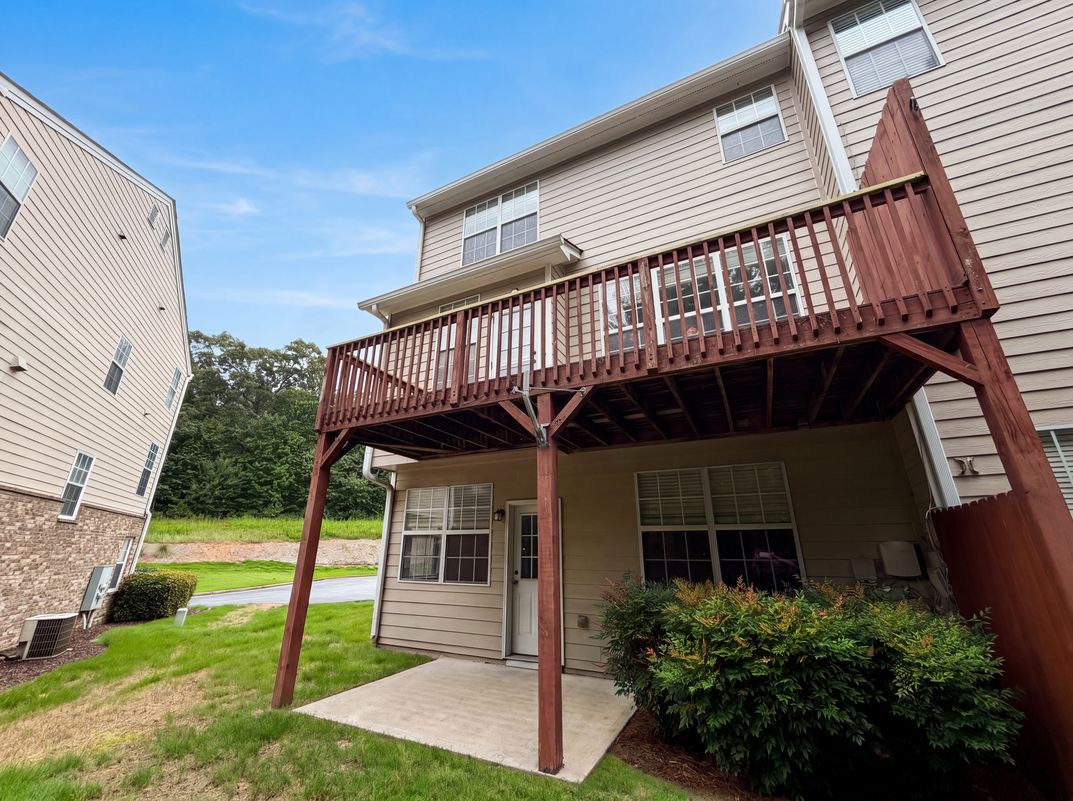 Photo 5 of 29 of 4660 Creekside Villas Way SE, Smyrna, GA