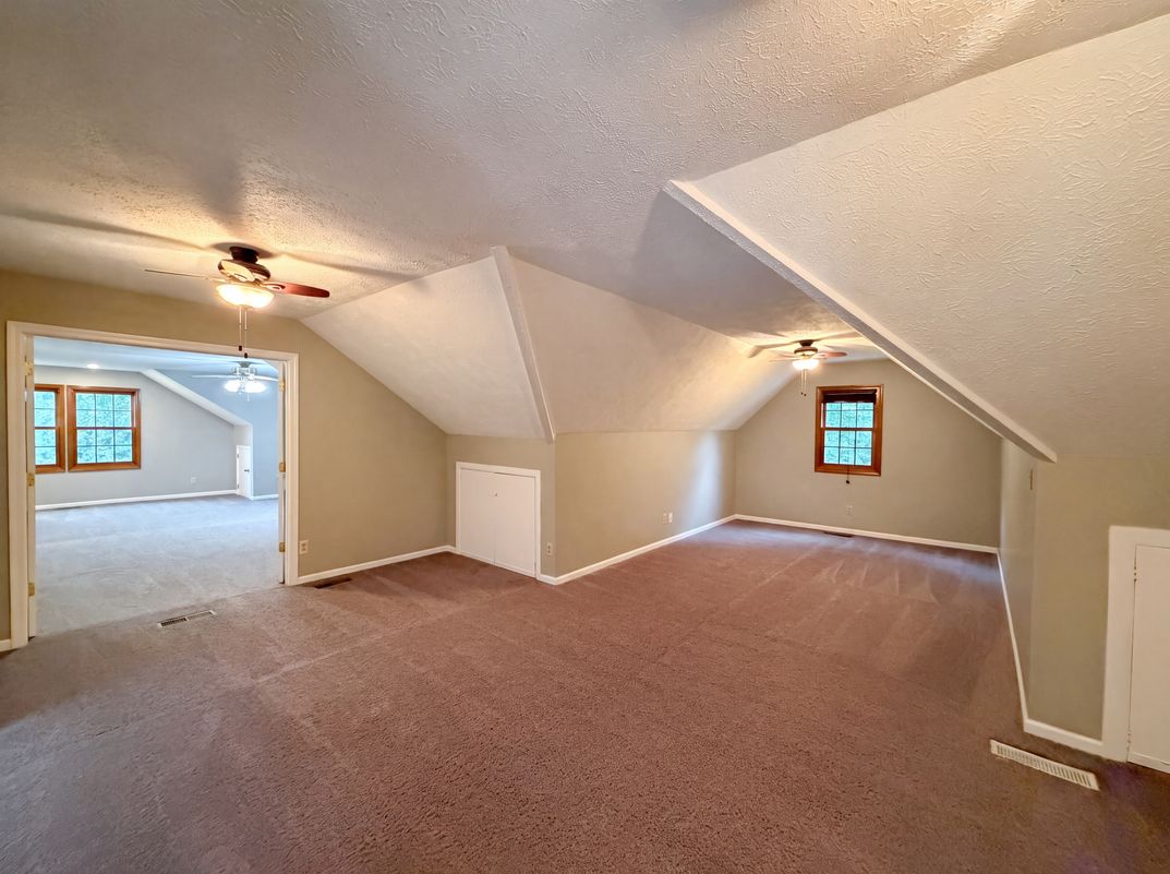 Photo 14 of 23 of 8005 Edgewood Ct, Plainfield, IN
