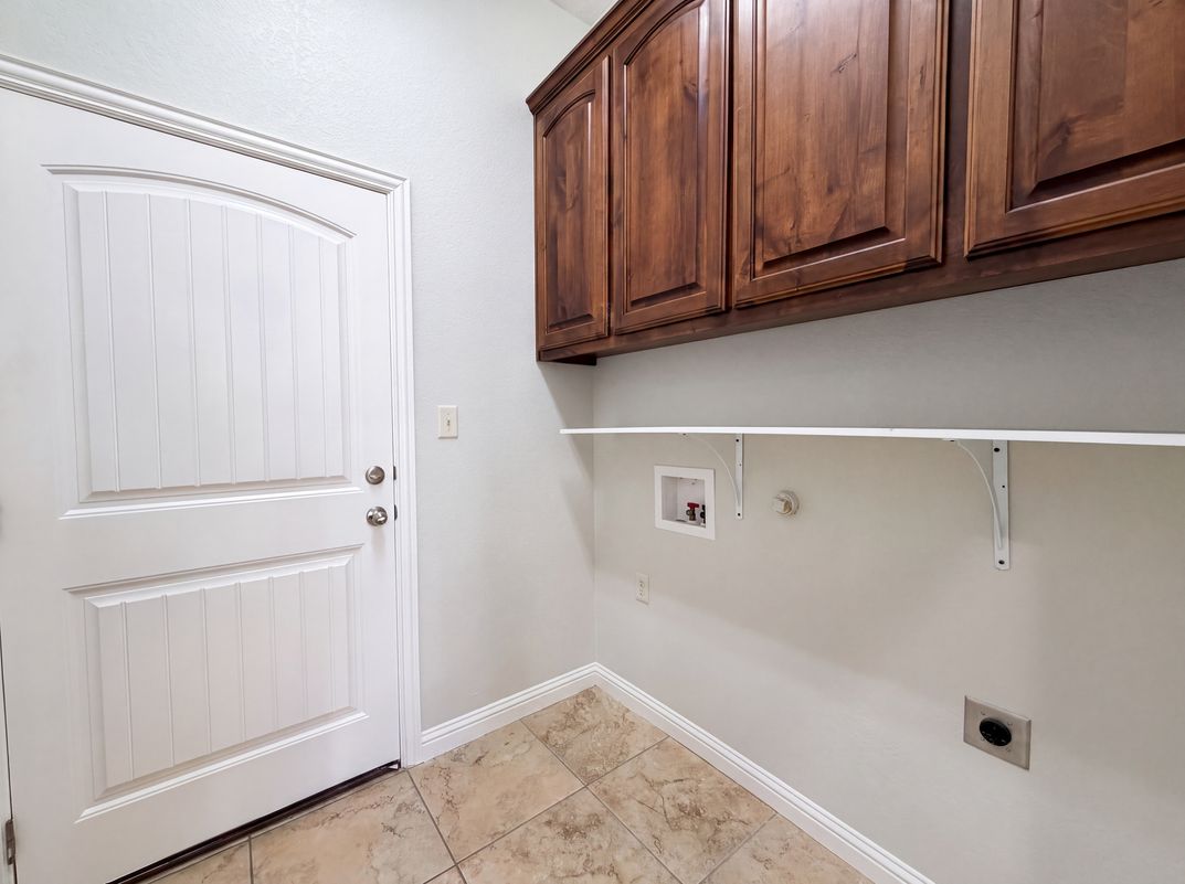 Photo 18 of 19 of 120 Donna Cir, Granbury, TX