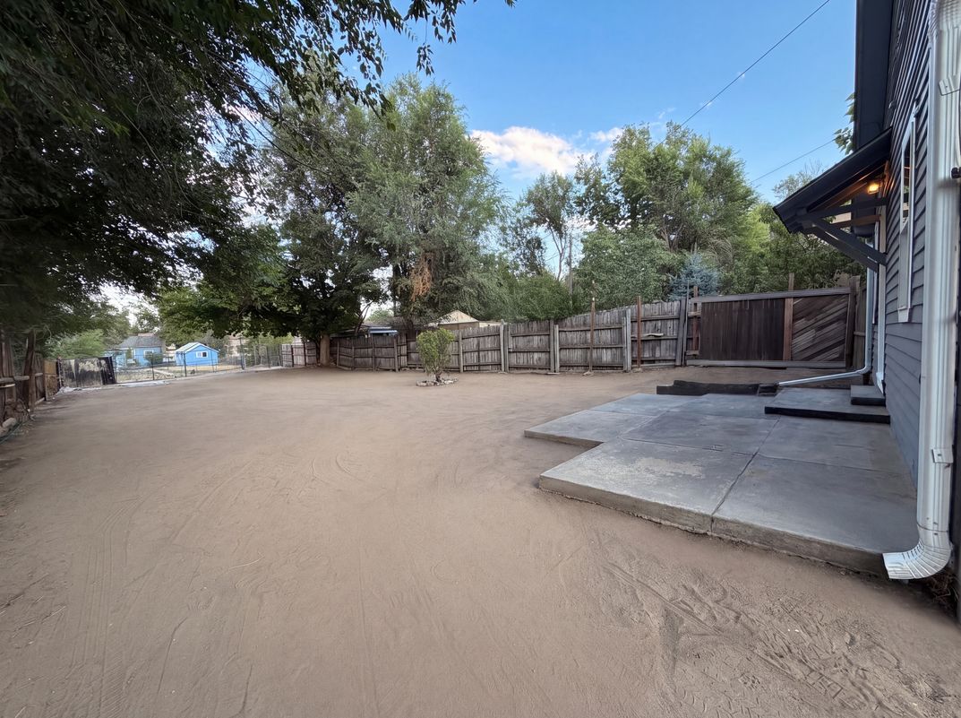 Photo 5 of 31 of 1618 7th Ave, Greeley, CO