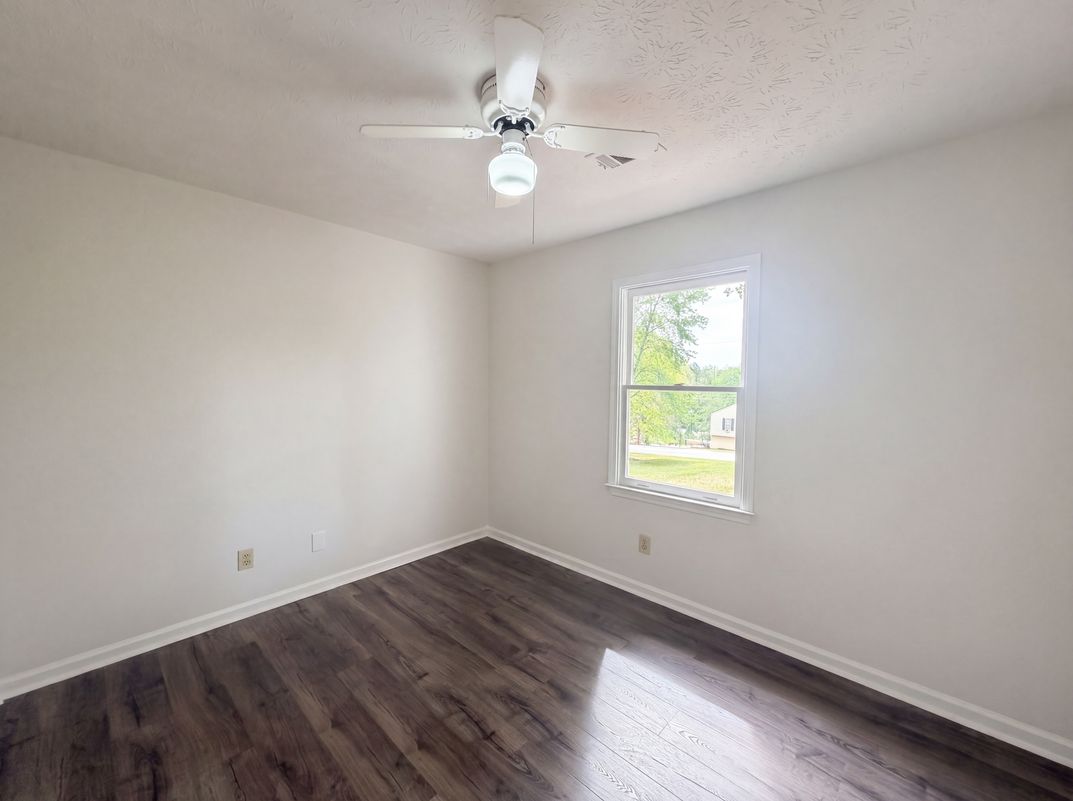Photo 10 of 16 of 1514 Willow Gate Way, Auburn, GA