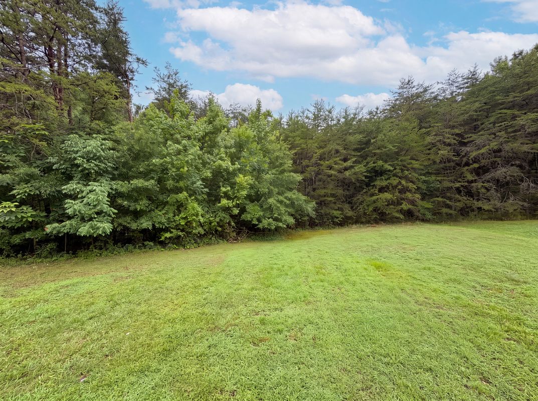 Photo 19 of 20 of 4100 Birchgarden Dr, High Point, NC
