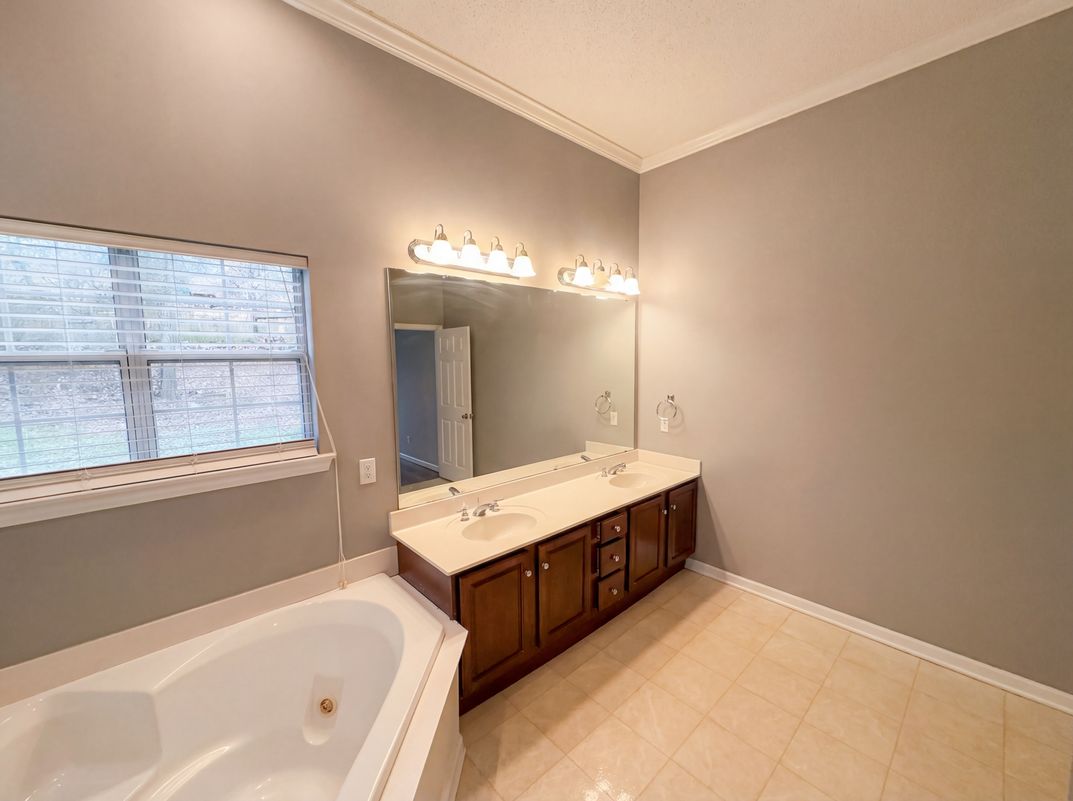Photo 26 of 36 of 7132 Teaberry Ct, Ooltewah, TN