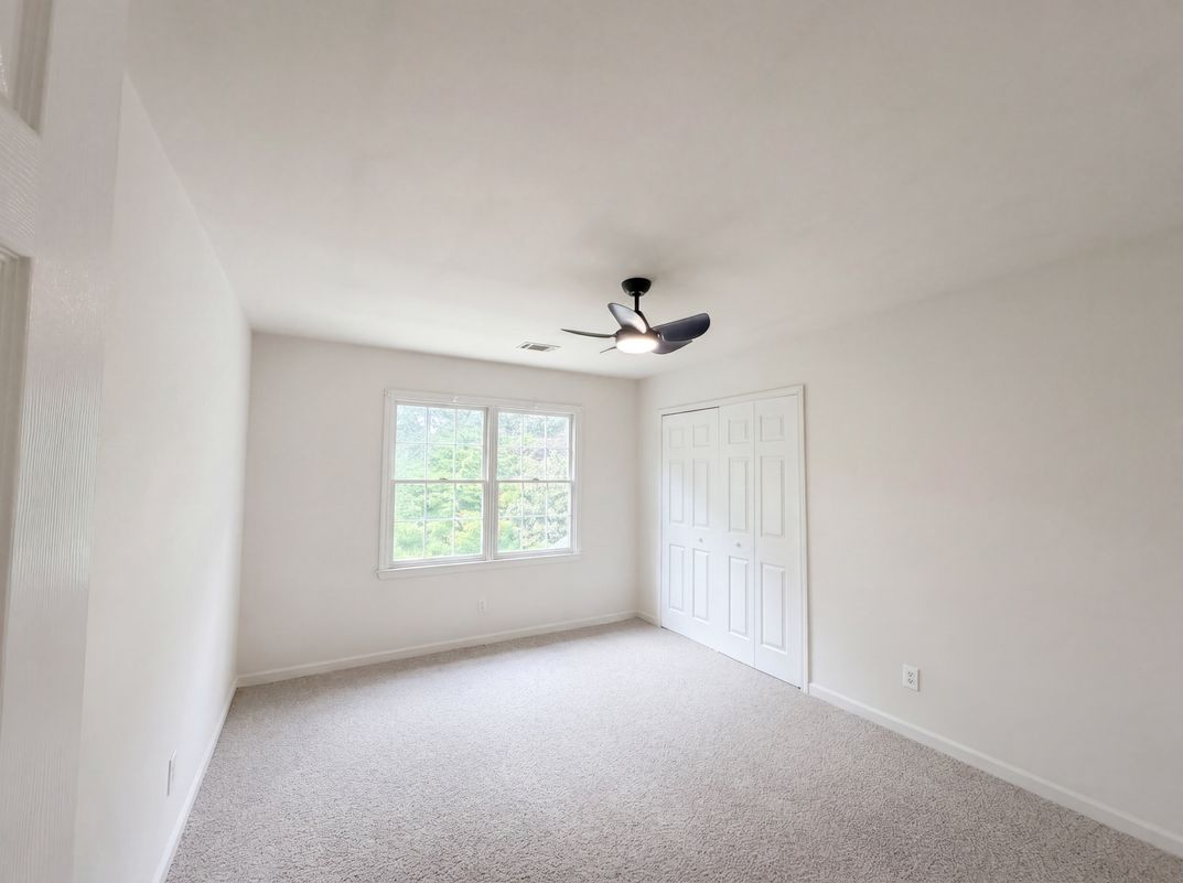 Photo 13 of 26 of 1900 Milfield Cir, Snellville, GA