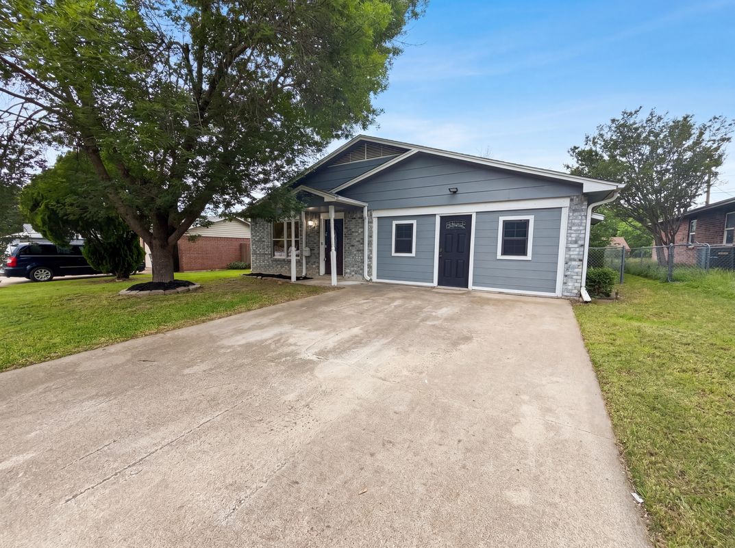 Photo 15 of 18 of 203 W Hogan Dr, Copperas Cove, TX