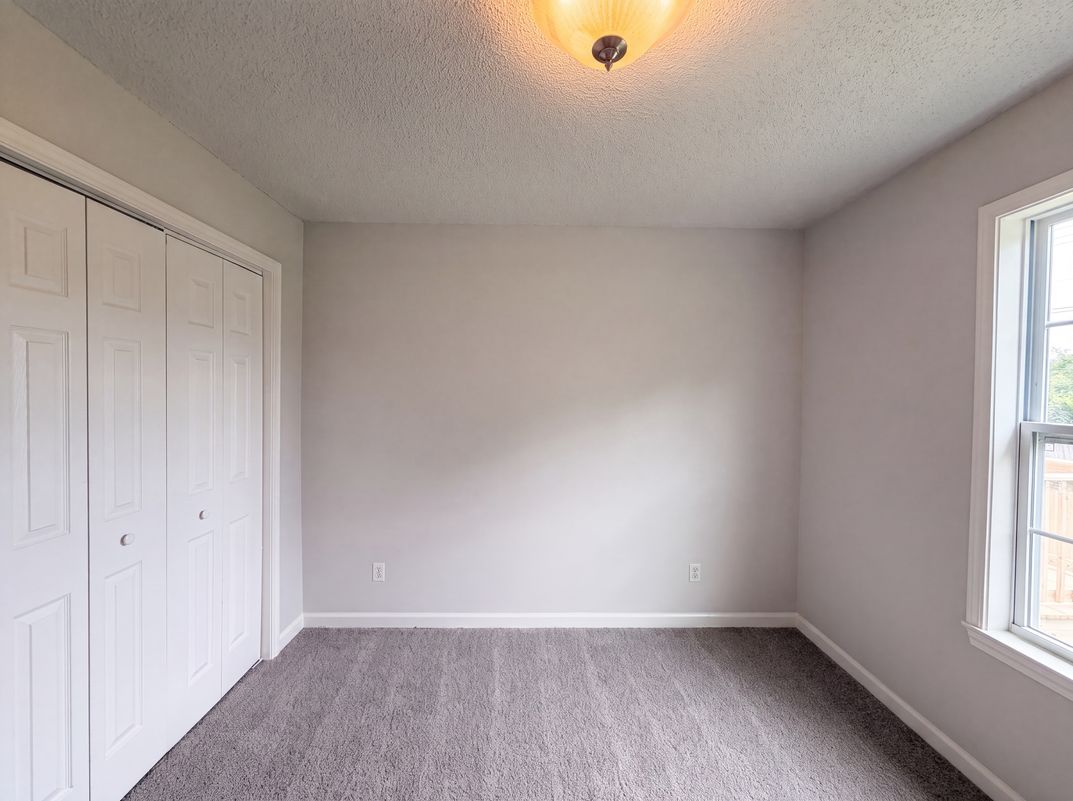 Photo 10 of 17 of 234 Grassmire Dr, Clarksville, TN