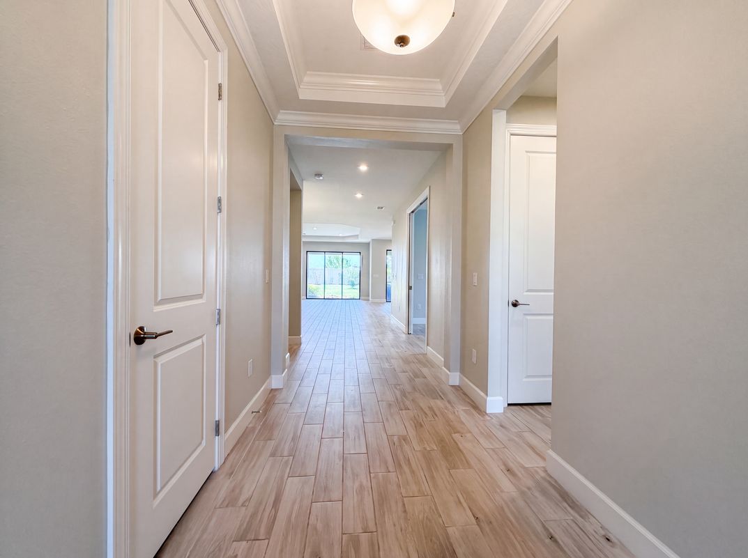 Photo 8 of 31 of 4516 Crestpoint Way, Palmetto, FL