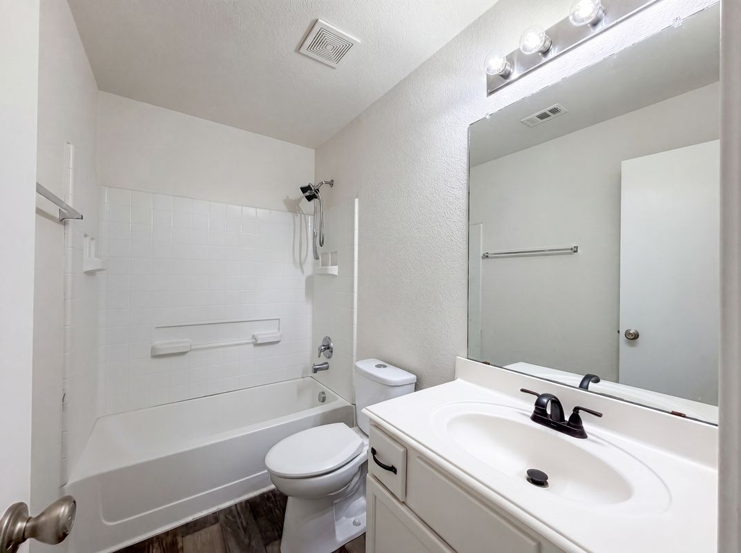 Photo 12 of 22 of 10212 Coolidge Dr, McKinney, TX