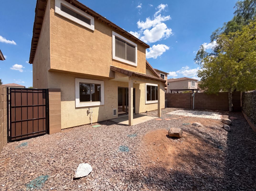 Photo 5 of 24 of 1376 S Boulder St, Gilbert, AZ